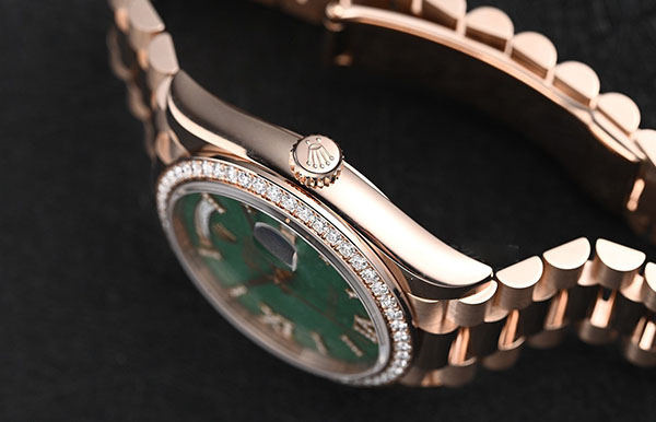 劳力士手表表蒙子坏了处理方法集锦(图) 劳力士手表表蒙子坏了处理方法集锦(图)